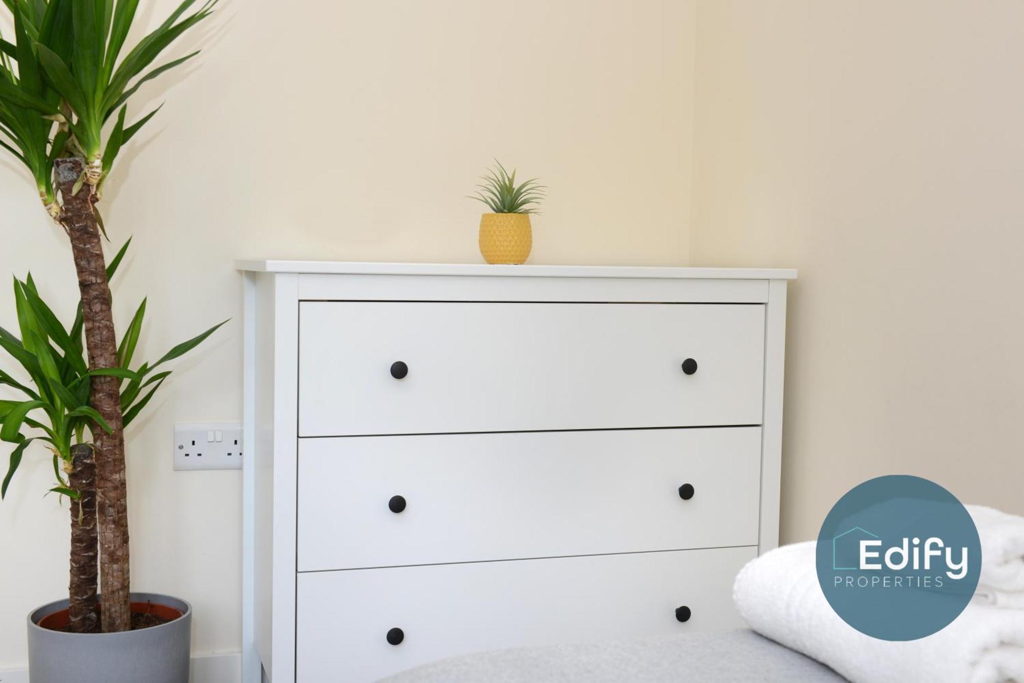 City Centre Townhouse, Sleeps 8, Free Parking Southampton Exteriér fotografie