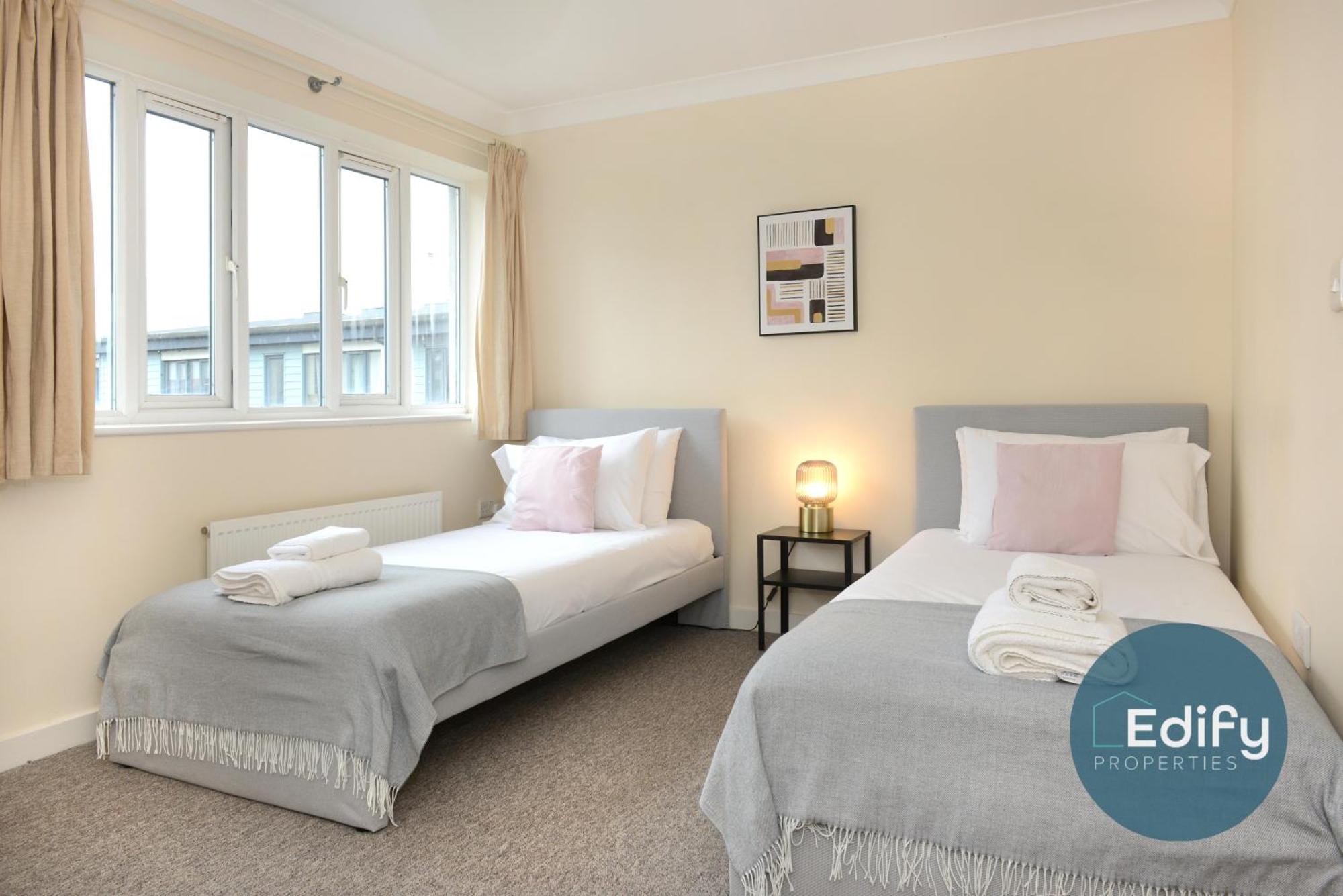 City Centre Townhouse, Sleeps 8, Free Parking Southampton Exteriér fotografie