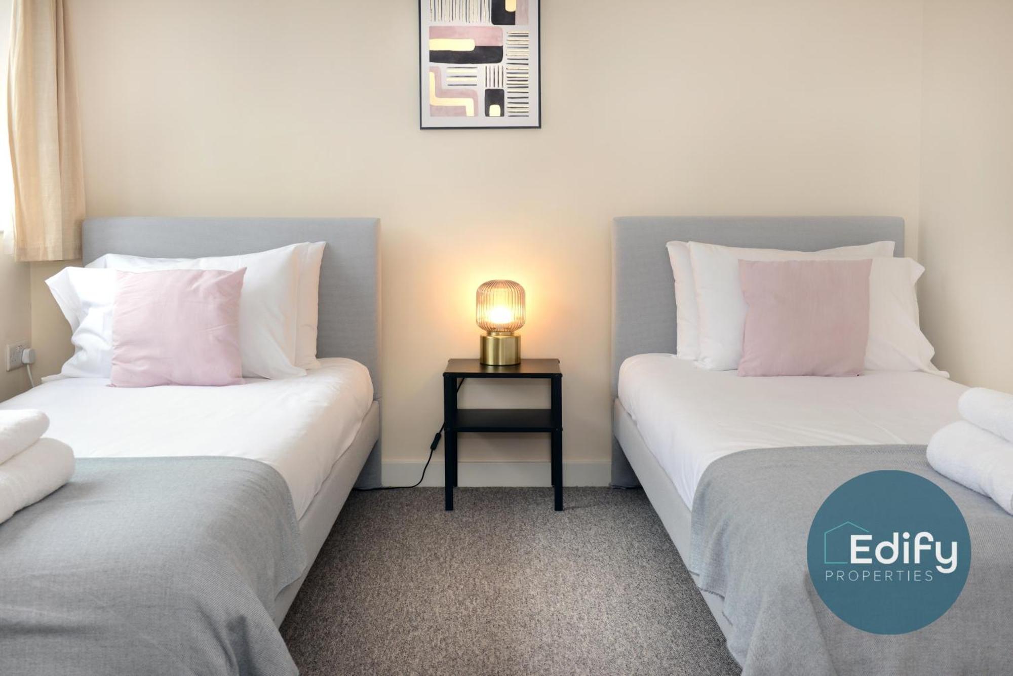 City Centre Townhouse, Sleeps 8, Free Parking Southampton Exteriér fotografie